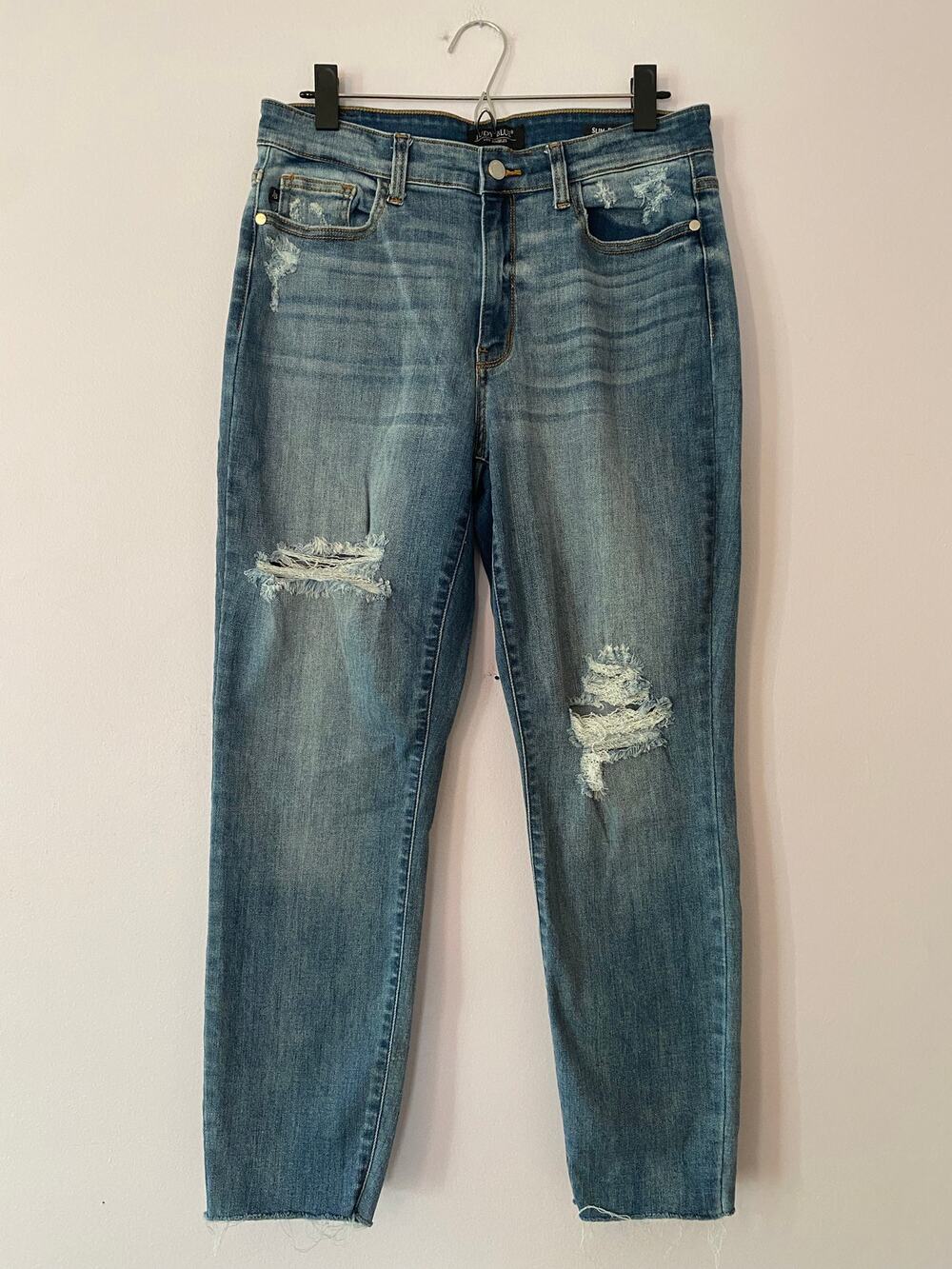 Judy Blue Slim Fit Distressed Frayed Medium Wash Jeans Women's size 11 / 30